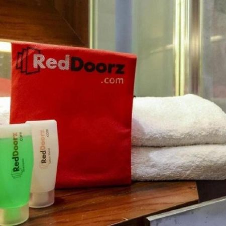 Reddoorz Apartment Near Summarecon Mall Serpong Tangerang Ngoại thất bức ảnh