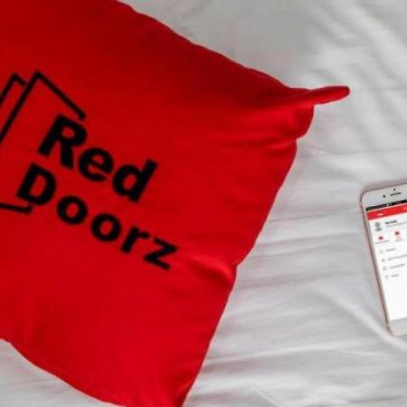 Reddoorz Apartment Near Summarecon Mall Serpong Tangerang Ngoại thất bức ảnh